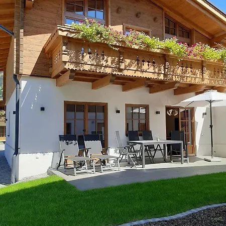 Hochalmbahnen Chalets 8W2, Alpenrebe, Nahe Gondel *