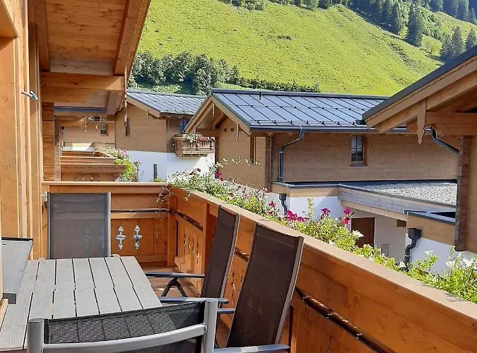 Hochalmbahnen Chalets 8W2, Alpenrebe, Nahe Gondel *
