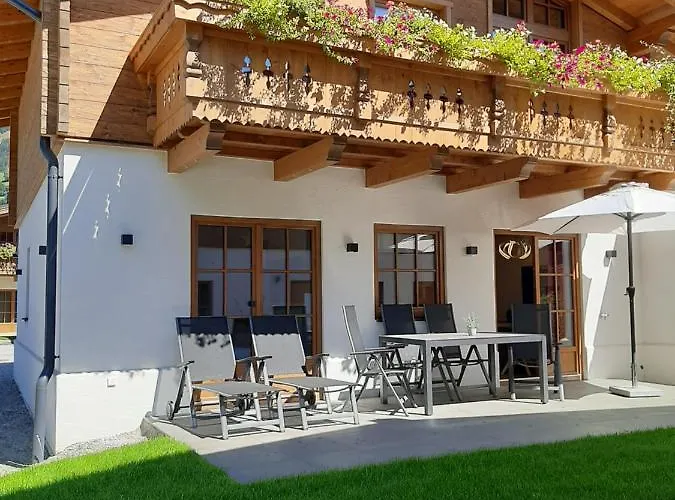 Hochalmbahnen Chalets 8W2, Alpenrebe, Nahe Gondel *